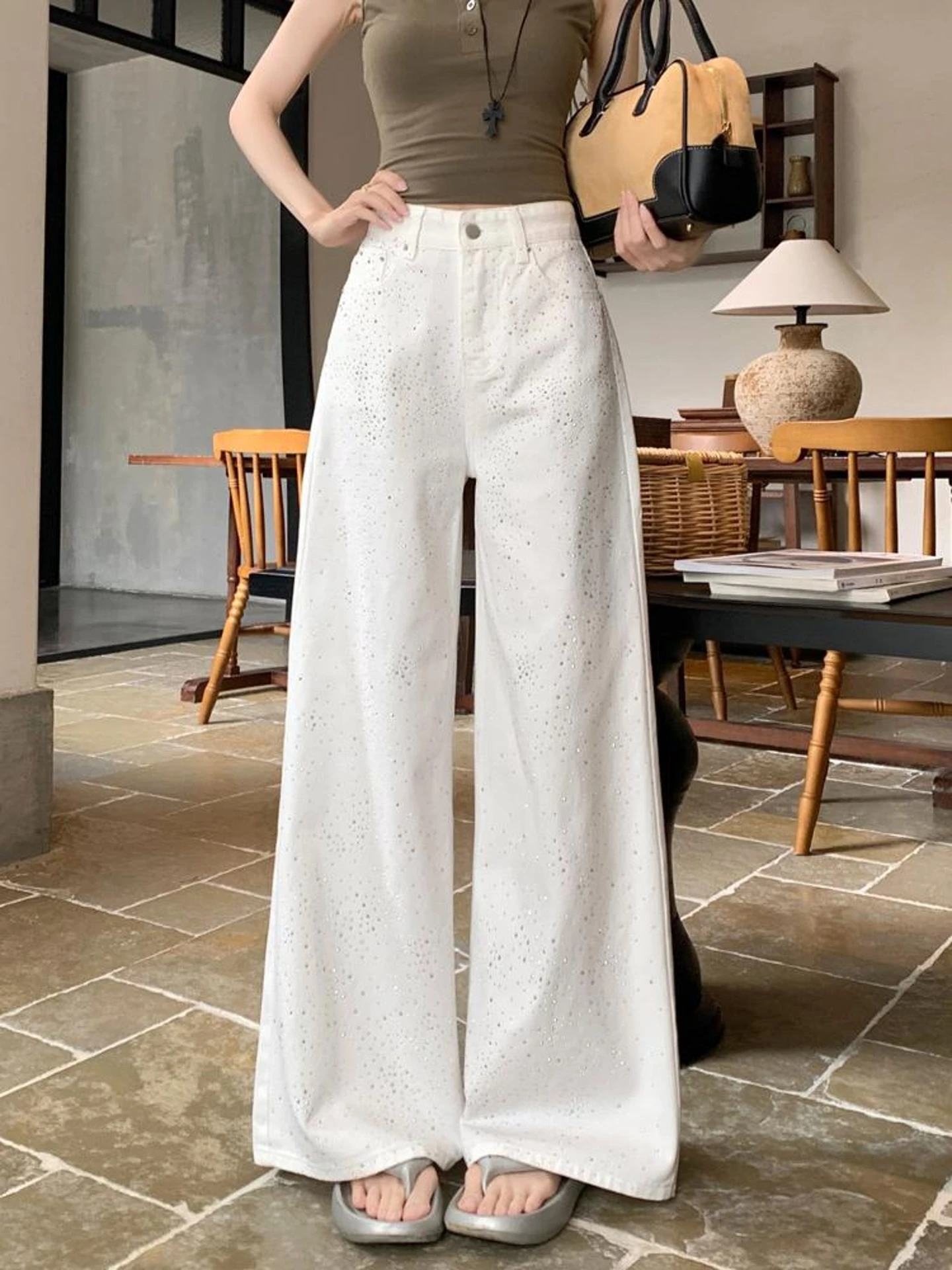 Summer 2026 High Waist Wide Leg Denim Pants Women's Fashionable Korean Style Diamond Embellished Casual Jeans White
Summer 2026 High Waist Wide Leg Denim Pants Women's Fashionable Korean Style Diamond Embellished Casual Jeans White