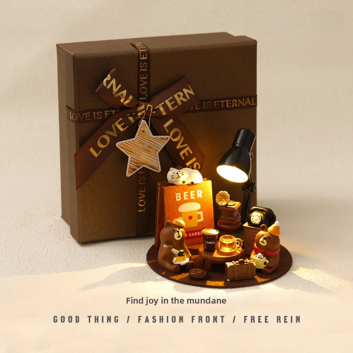 Creative Birthday Gift Brown Cover Packaging Box Bar Decorations Small Figurines Gift Box Premium Quality Beverage Packaging
Creative Birthday Gift Brown Cover Packaging Box Bar Decorations Small Figurines Gift Box Premium Quality Beverage Packaging