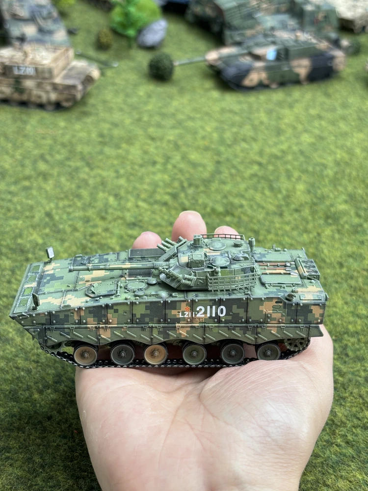 Готовая модель танка IFV в камуфляже для пустыни, серия TAR ZBD04A, коллекционная модель военной техники
Готовая модель танка IFV в камуфляже для пустыни, серия TAR ZBD04A, коллекционная модель военной техники