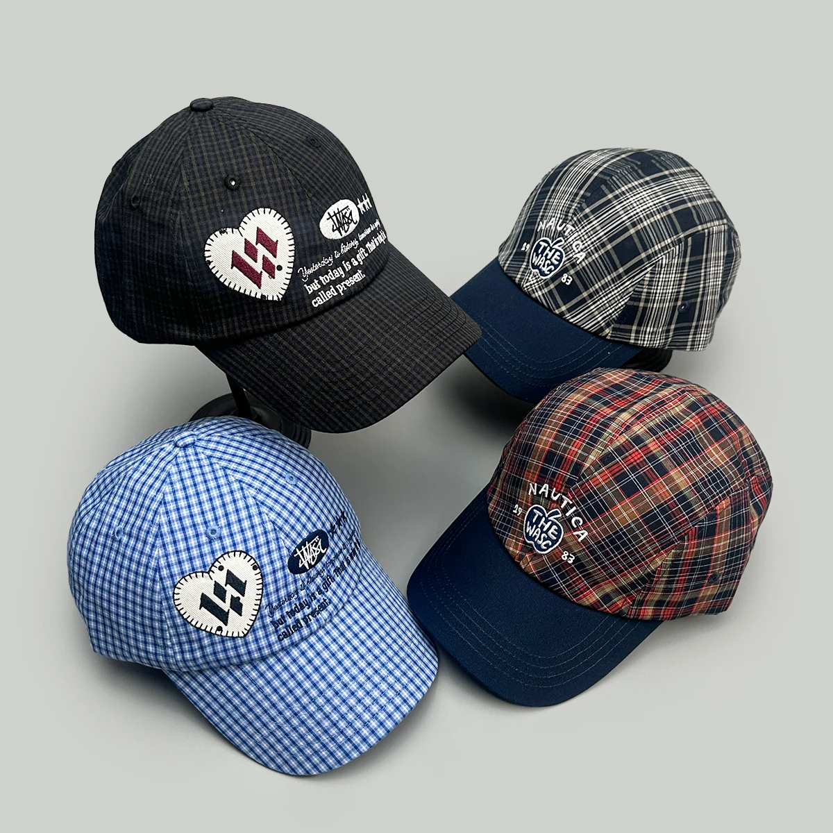 Retro Plaid Embroidered Letters Apple Baseball Hats New Men Women Sunshade Color Block Versatile Personal Fashion Peaked Caps
Retro Plaid Embroidered Letters Apple Baseball Hats New Men Women Sunshade Color Block Versatile Personal Fashion Peaked Caps
