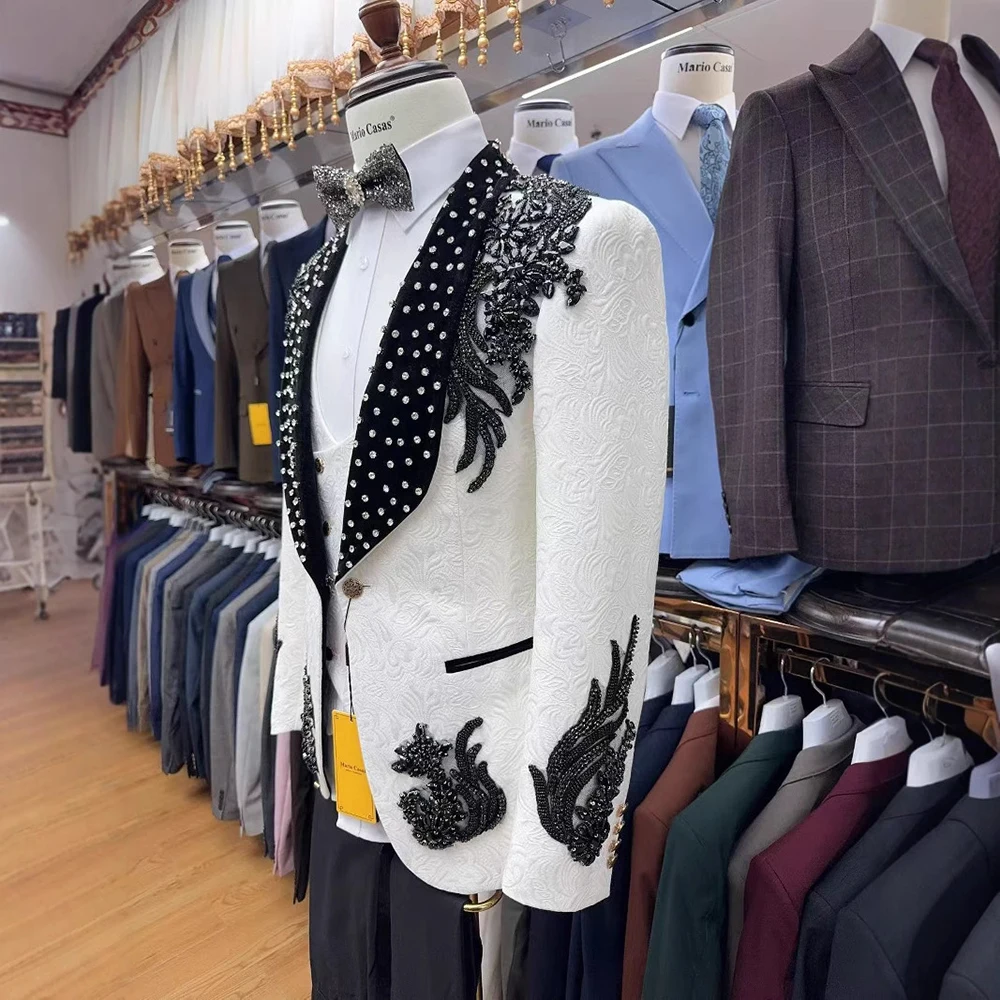 Beaded Embroidered Tuxedo Suits Men Customized Black Shawl Lapel Prom Blazers Formal Party Wedding Groom Dresses Costume Homme
Beaded Embroidered Tuxedo Suits Men Customized Black Shawl Lapel Prom Blazers Formal Party Wedding Groom Dresses Costume Homme