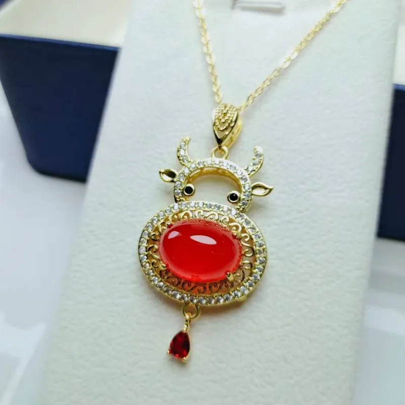 New Red Chalcedony Pendant, Bullish Women's Pendant
New Red Chalcedony Pendant, Bullish Women's Pendant