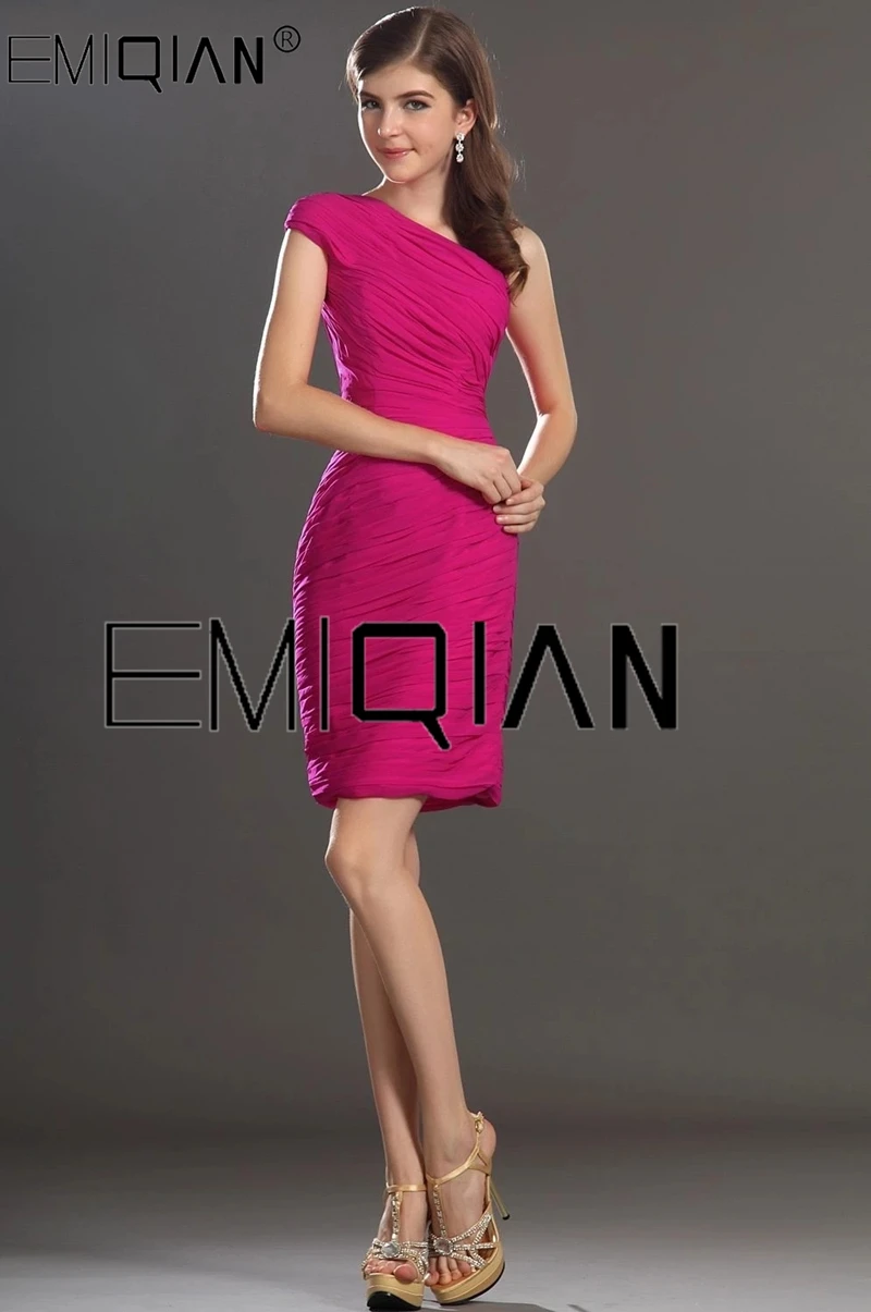 Simple One Shoulder Pleated Cocktail Dress Bridal Banquet Plum Chiffon Party Formal Dress
Simple One Shoulder Pleated Cocktail Dress Bridal Banquet Plum Chiffon Party Formal Dress