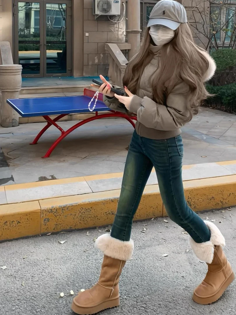 Women's Thickened Short Coat Warm Casual Style Waist-Cinching Bread Style Jacket Winter Outdoor Wear Fashionable Compact Design
Women's Thickened Short Coat Warm Casual Style Waist-Cinching Bread Style Jacket Winter Outdoor Wear Fashionable Compact Design