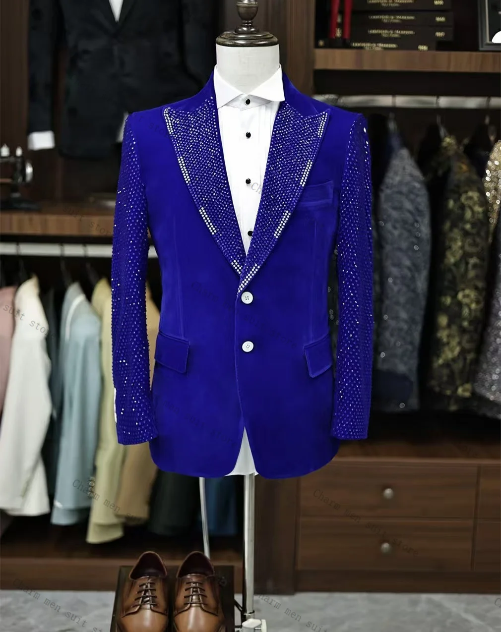 Crystals Blue Men Suits Set 2 Pcs Blazer+Black Pants Trousers Wedding Tuxedos Cotton Formal Office Customized Prom Jacket Coat
Crystals Blue Men Suits Set 2 Pcs Blazer+Black Pants Trousers Wedding Tuxedos Cotton Formal Office Customized Prom Jacket Coat