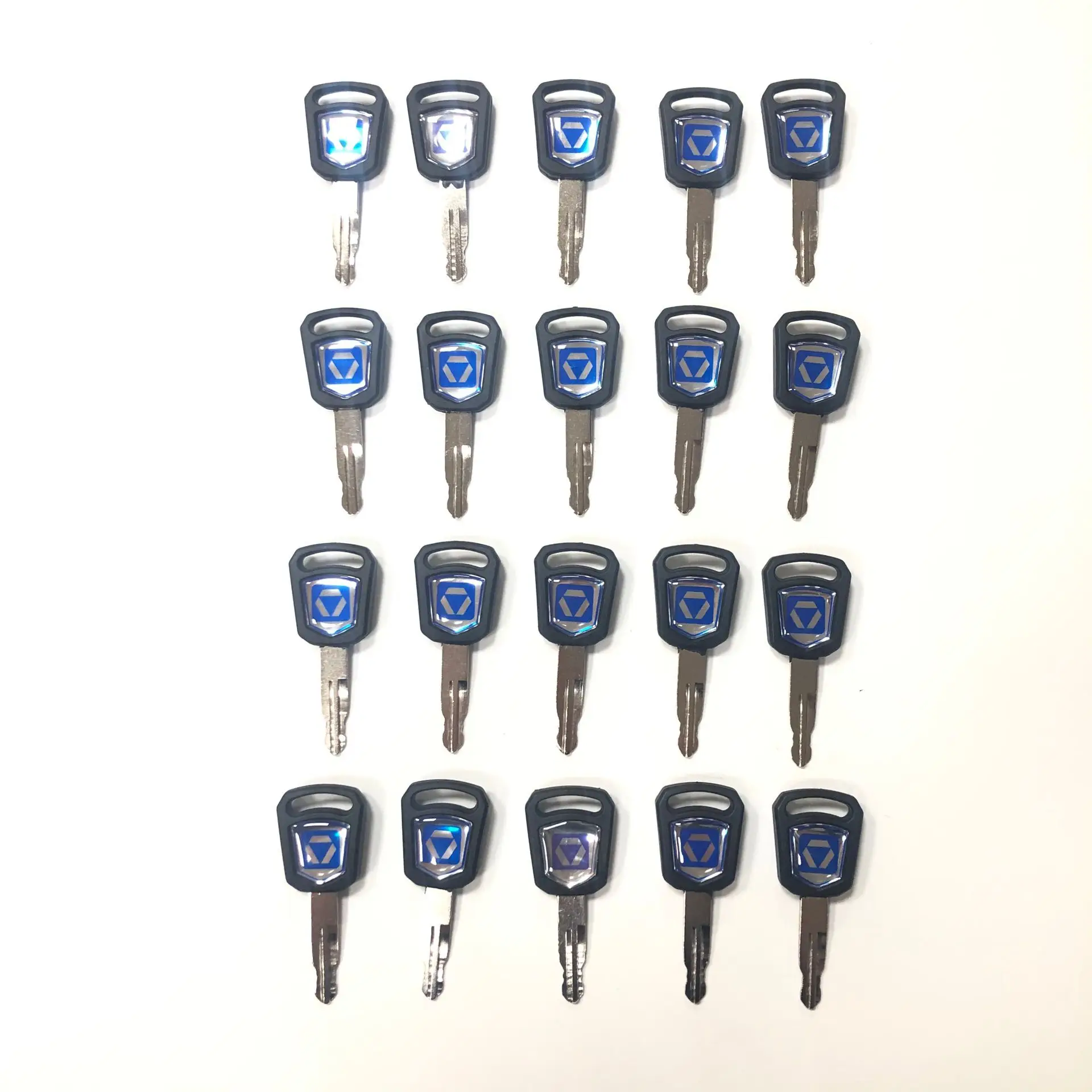 20 шт. ключ для XCMG ключ экскаватора новый стиль для 75DA 60D 215 200 ключ зажигания дверной замок
20 шт. ключ для XCMG ключ экскаватора новый стиль для 75DA 60D 215 200 ключ зажигания дверной замок