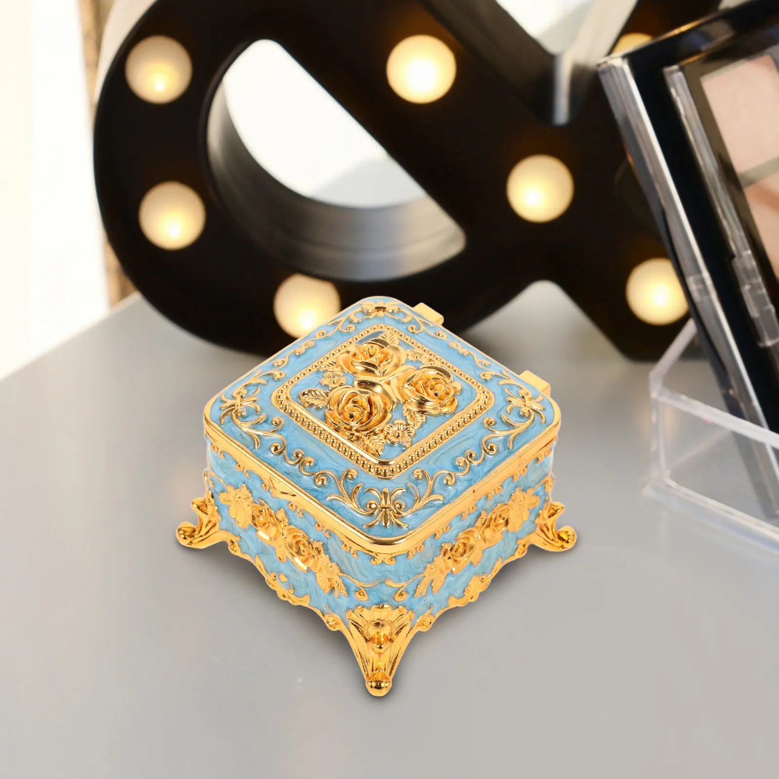 Retro Enamel Jewelry Box Zinc Alloy Metal Storage Case for Rings Earrings Necklaces Bracelets Desktop Adornment Jewelry
Retro Enamel Jewelry Box Zinc Alloy Metal Storage Case for Rings Earrings Necklaces Bracelets Desktop Adornment Jewelry