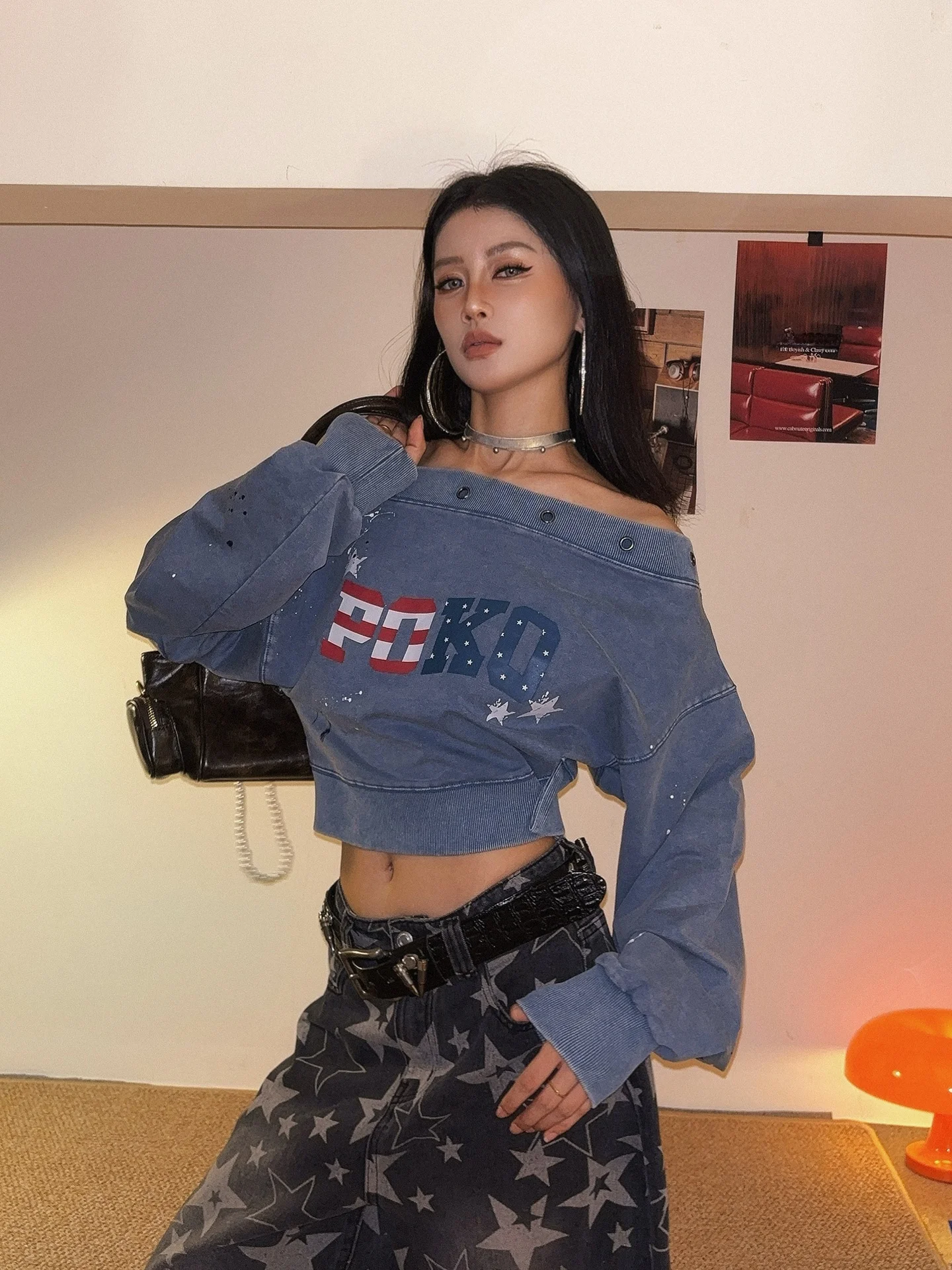 DoubleD American Retro Hot Girl Washed Ink Camouflage Short Sweatshirt Women One Shoulder Long Sleeve Top Street Style Cotton...
DoubleD American Retro Hot Girl Washed Ink Camouflage Short Sweatshirt Women One Shoulder Long Sleeve Top Street Style Cotton...
