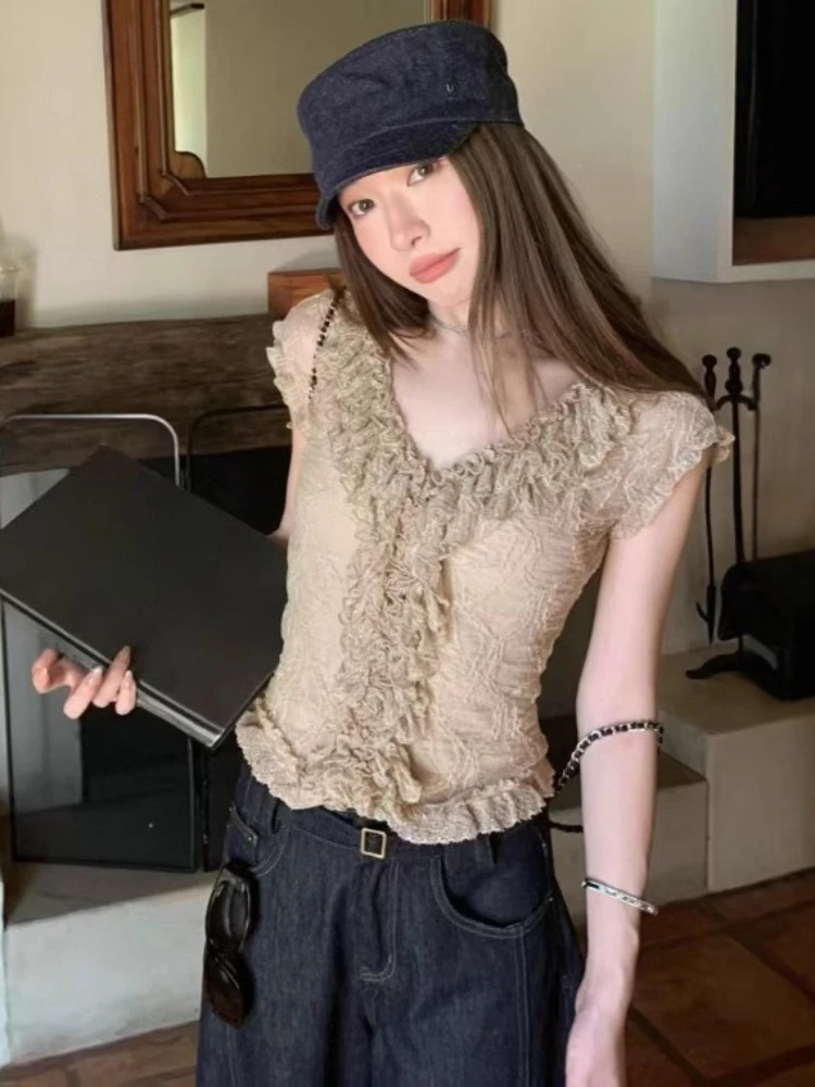 Y2k Aesthetic Lace Sweet Women Blouse Vintage Single Breasted Slim Fit Shirt Ruffled Patchwork Summer Flying Sleeves Grunge Tops
Y2k Aesthetic Lace Sweet Women Blouse Vintage Single Breasted Slim Fit Shirt Ruffled Patchwork Summer Flying Sleeves Grunge Tops