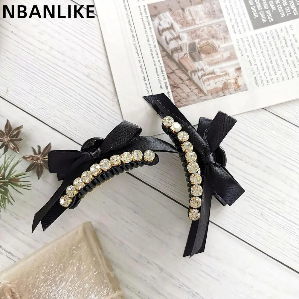 Korean Style Elegant Pearl Rhinestone Hair Claw Shiny Bow Ponytail Holder Hair Accessories
Korean Style Elegant Pearl Rhinestone Hair Claw Shiny Bow Ponytail Holder Hair Accessories