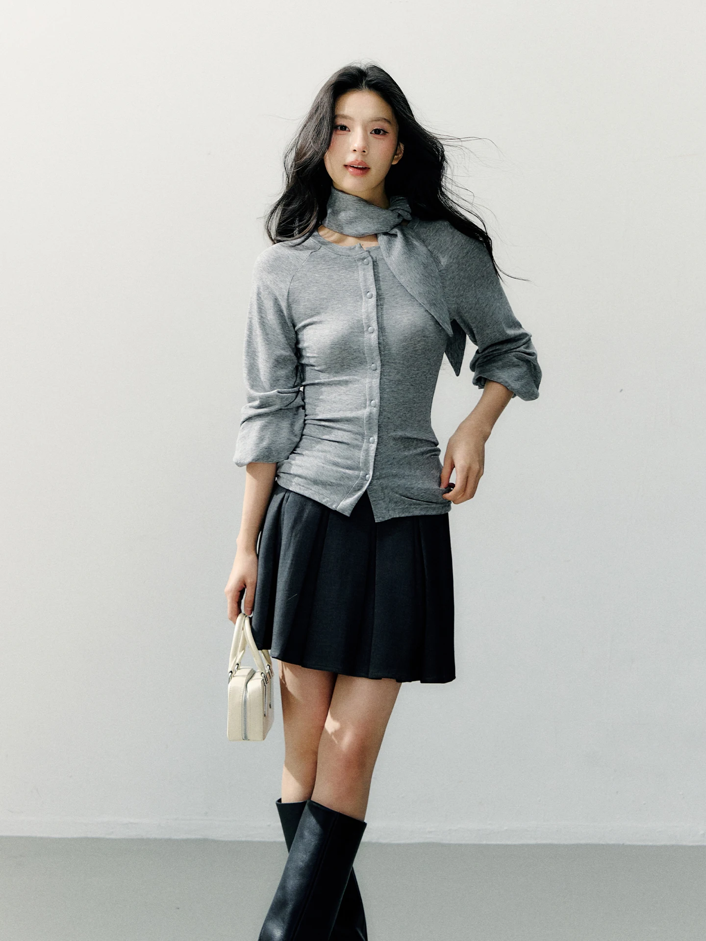 7Shiftin Original Spring Grey Single Button Slim Fit Waist Cinched Scarf Collar Knitted Open Cardigan Top Women's Fashion
7Shiftin Original Spring Grey Single Button Slim Fit Waist Cinched Scarf Collar Knitted Open Cardigan Top Women's Fashion