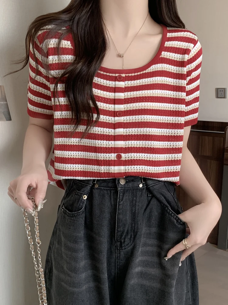 plus Size Ice Silk Striped Knitwear Short Sleeve Loose Fit Women's T-Shirt Korean Style Commute Fashion Spring Summer Top
plus Size Ice Silk Striped Knitwear Short Sleeve Loose Fit Women's T-Shirt Korean Style Commute Fashion Spring Summer Top