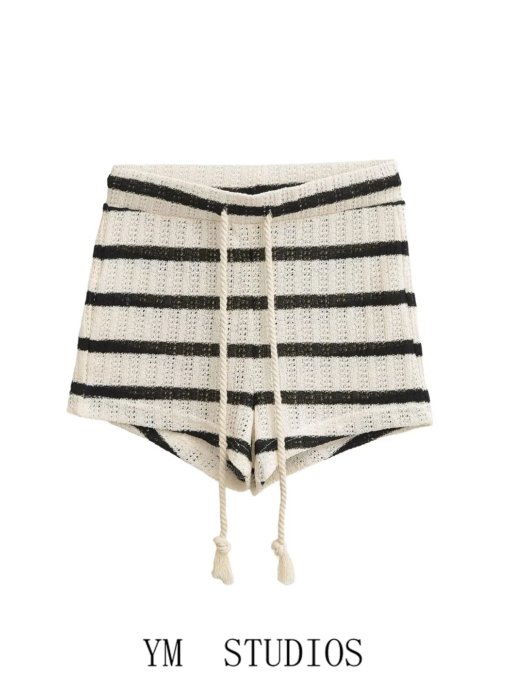 High Waist Striped Hollow out Knitted Shorts for Women Summer Leisure Long Legging Effect Belted Casual High Waist Shorts
High Waist Striped Hollow out Knitted Shorts for Women Summer Leisure Long Legging Effect Belted Casual High Waist Shorts