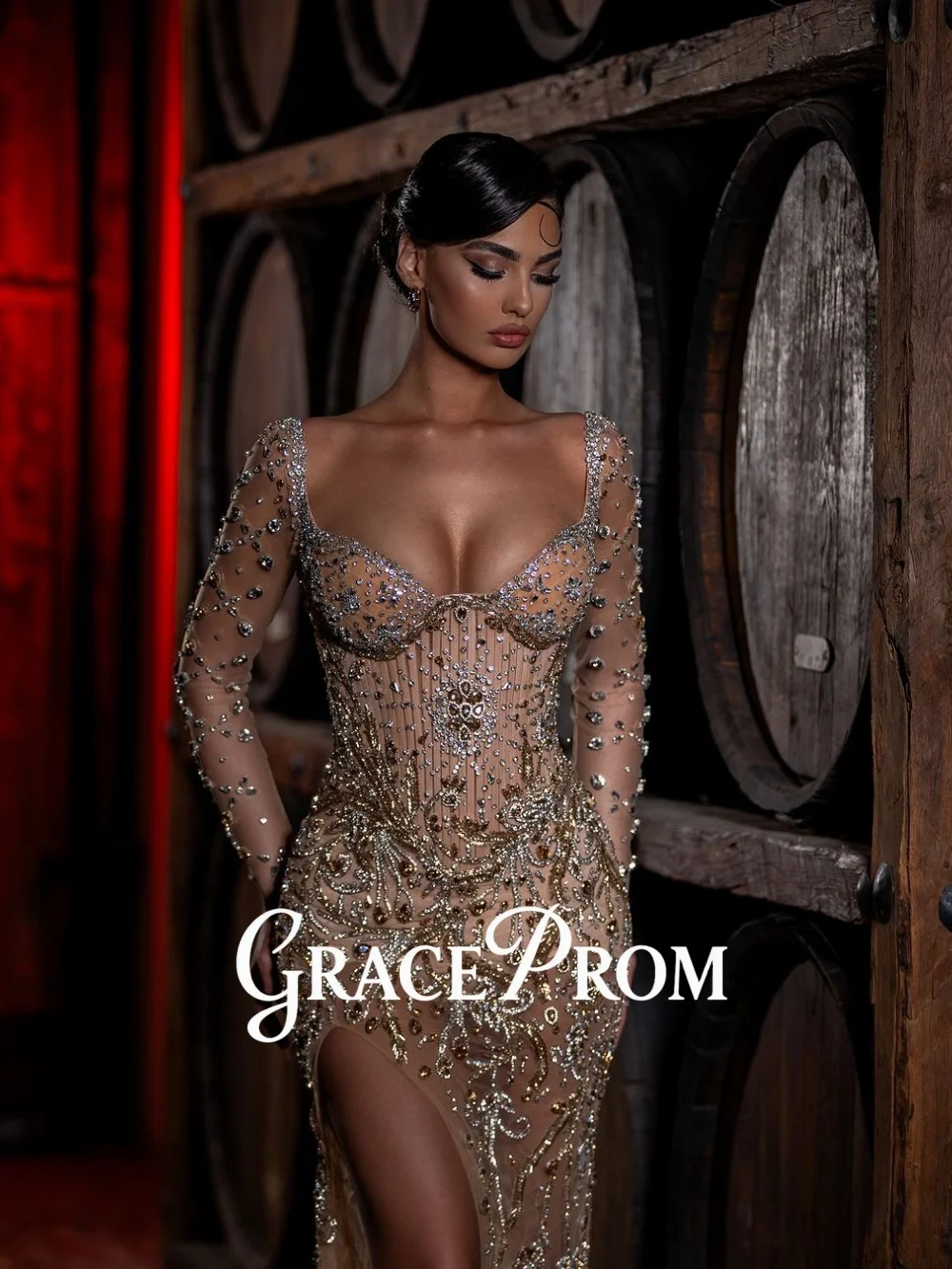GraceProm Glamorous Crystal Evening Dress Shiny Square Neck Long Sleeve Side Slit Gown Floor-Length Formal Party Dress
GraceProm Glamorous Crystal Evening Dress Shiny Square Neck Long Sleeve Side Slit Gown Floor-Length Formal Party Dress