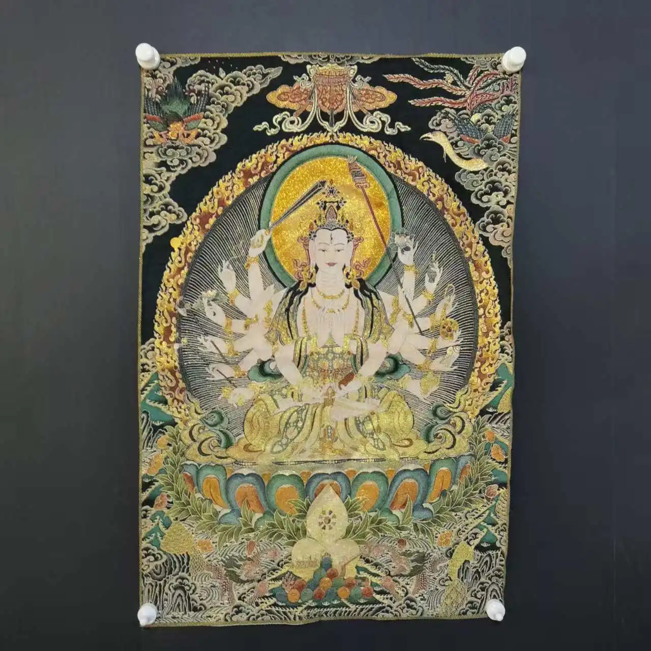 35"Thangka Embroidery Tibetan Buddhism Silk Embroidery Cundhi Bodhisattva Buddha Thangka hanging screen Worship Hall Town house
35"Thangka Embroidery Tibetan Buddhism Silk Embroidery Cundhi Bodhisattva Buddha Thangka hanging screen Worship Hall Town house