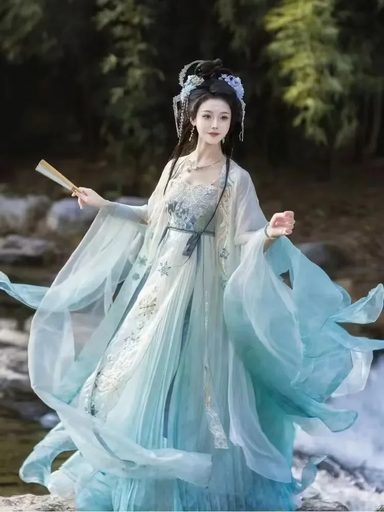 Hanfu Dress Women Chinese Ancient Traditional Embroidered Hanfu Carnival Cosplay Costume Gradient Light Blue Hanfu Party Dress
Hanfu Dress Women Chinese Ancient Traditional Embroidered Hanfu Carnival Cosplay Costume Gradient Light Blue Hanfu Party Dress