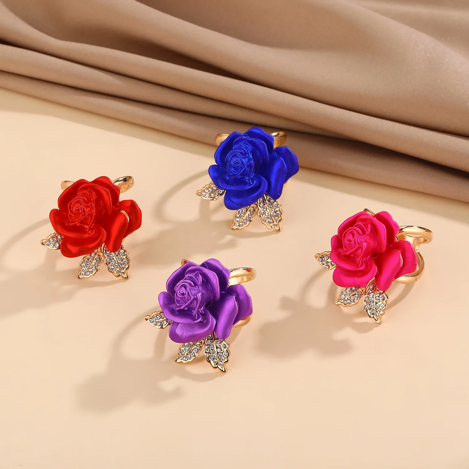 Rose Flower Brooch Niche Design Suit Pin Buckle Exquisite Clothing Decor Jewelry Gift
Rose Flower Brooch Niche Design Suit Pin Buckle Exquisite Clothing Decor Jewelry Gift