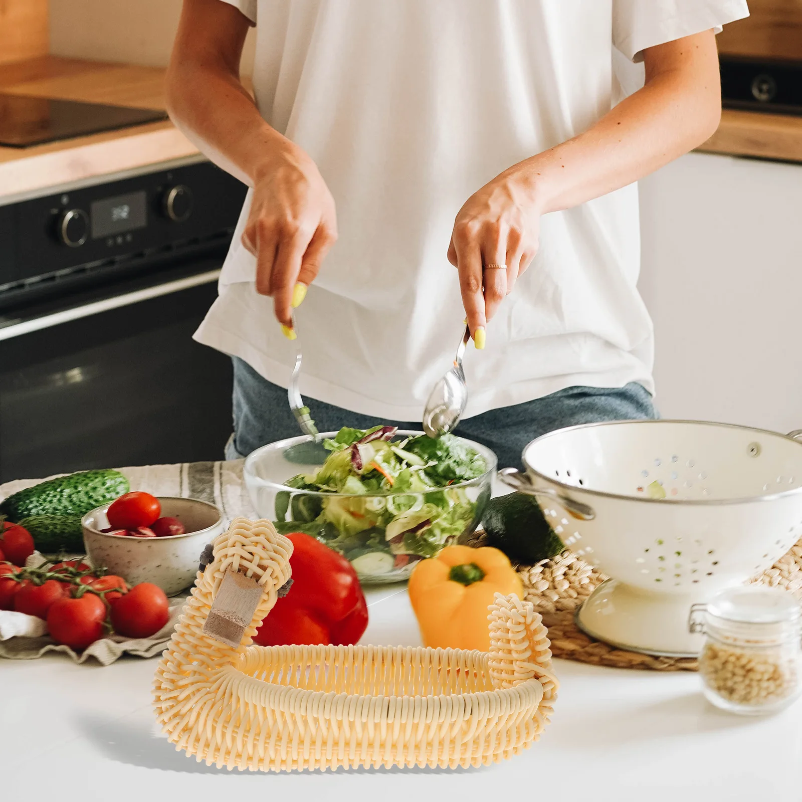 1pc Snack Design Food Storage Woven Storage Basket Container Home Fruit Bread Serving Hand Made Woven Weaving Basket
1pc Snack Design Food Storage Woven Storage Basket Container Home Fruit Bread Serving Hand Made Woven Weaving Basket