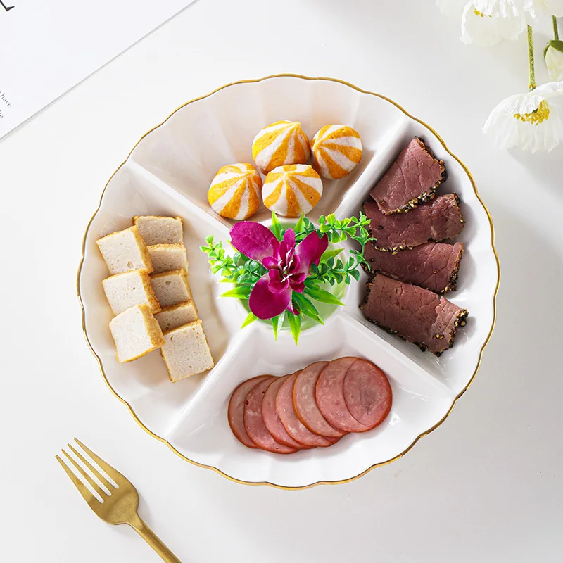 Керамический горячий горшок с золотой оправой, 10 дюймов, разделенная тарелка, бытовая тарелка с белыми сушеными фруктами, тарелка для закусок, простая посуда для отеля
Керамический горячий горшок с золотой оправой, 10 дюймов, разделенная тарелка, бытовая тарелка с белыми сушеными фруктами, тарелка для закусок, простая посуда для отеля