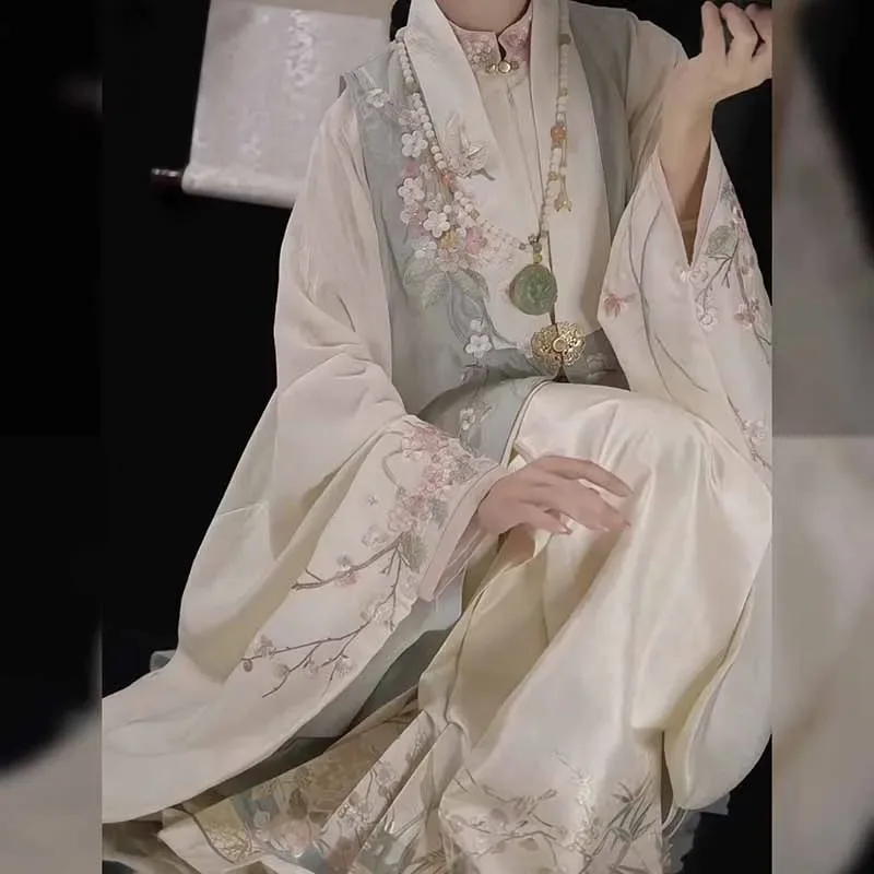 Plus Size 8XL Hanfu For Women 115kg Chinese Ming Dynasty Embroidered Green Long Coat Beige Horse Face Skirt 3pcs Suits 6XL
Plus Size 8XL Hanfu For Women 115kg Chinese Ming Dynasty Embroidered Green Long Coat Beige Horse Face Skirt 3pcs Suits 6XL