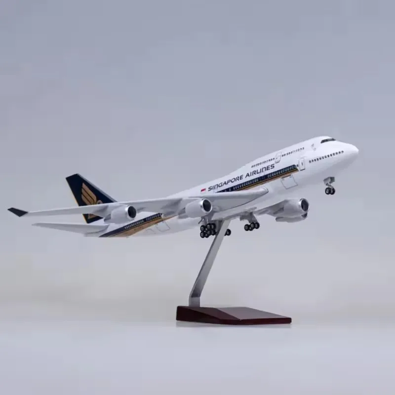 47cm Singapore Airlines B747 B747-400 Plane Model Toys 1:160 Resin Aircraft Airplane Model with Light and Wheel for Collection
47cm Singapore Airlines B747 B747-400 Plane Model Toys 1:160 Resin Aircraft Airplane Model with Light and Wheel for Collection