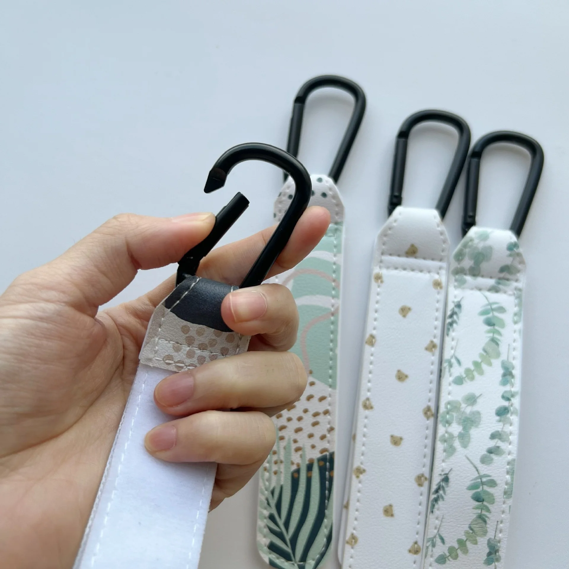 Кожаный крючок в художественном стиле, многофункциональный крючок для коляски, универсальный крючок для электрических велосипедов и велосипедов
Кожаный крючок в художественном стиле, многофункциональный крючок для коляски, универсальный крючок для электрических велосипедов и велосипедов