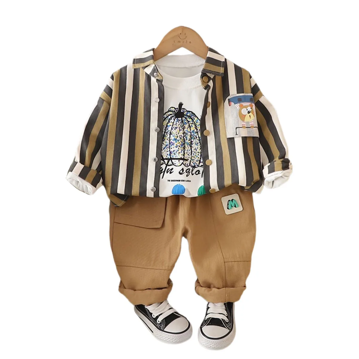 Baby Boys Designer Luxury Clothes 2024 Fall Vertical Striped Turn-down Collar Jackets + T-shirts + Pants Kids Christmas Outfits
Baby Boys Designer Luxury Clothes 2024 Fall Vertical Striped Turn-down Collar Jackets + T-shirts + Pants Kids Christmas Outfits