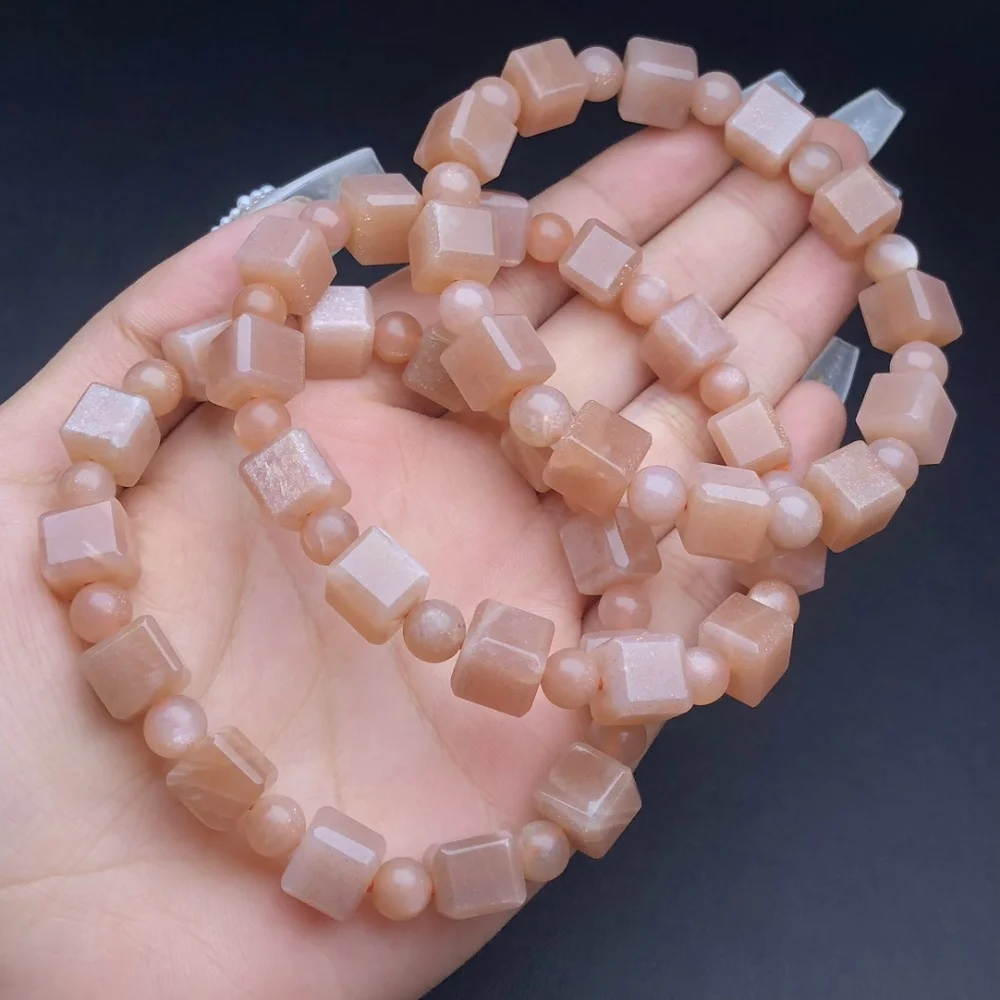 1 Pc Fengbaowu Natural Peach Moonstone Cube Bracelet Cube Beads Reiki Healing Stone Jewelry
1 Pc Fengbaowu Natural Peach Moonstone Cube Bracelet Cube Beads Reiki Healing Stone Jewelry