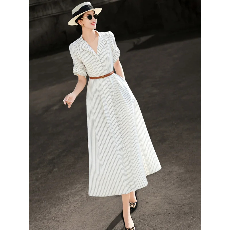 MEXCOCO 2026 Spring Elegant Commuter Lapel V Neck Roll Up Sleeve Leather Belt Waist Vertical Stripe Pocket Midi Shirt Dress
MEXCOCO 2026 Spring Elegant Commuter Lapel V Neck Roll Up Sleeve Leather Belt Waist Vertical Stripe Pocket Midi Shirt Dress