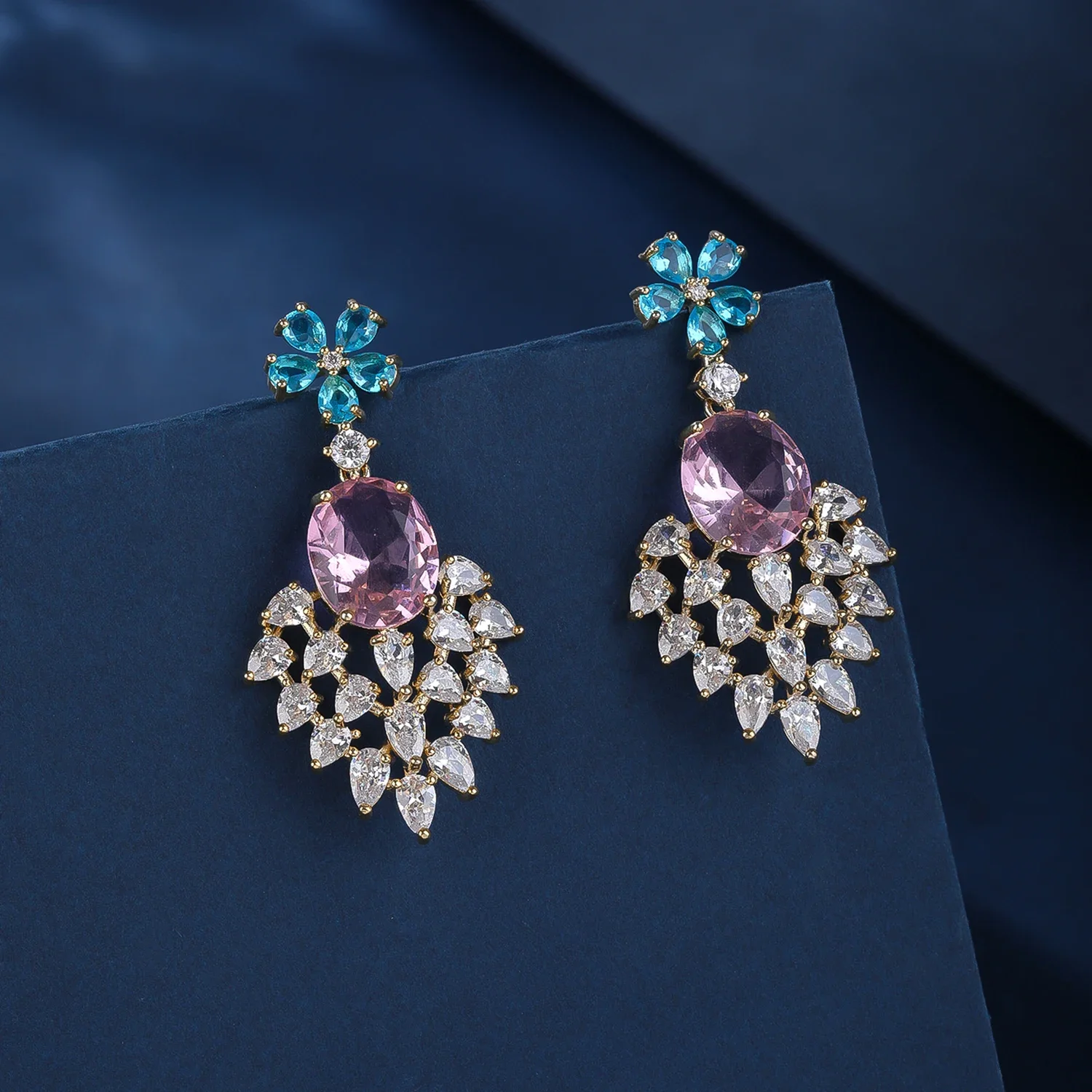 Elegant Crystal Cubic Zirconia Flower Earring Women Girl Prom Jewelry Drop-shaped Bridal Earrings Wedding Party Jewelr CE12120
Elegant Crystal Cubic Zirconia Flower Earring Women Girl Prom Jewelry Drop-shaped Bridal Earrings Wedding Party Jewelr CE12120