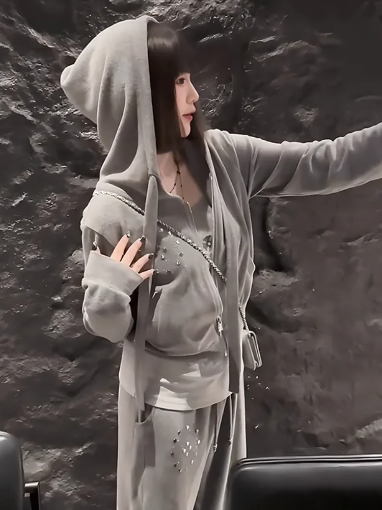 Fashionable Glittery Hoodie Jacket And Wide Leg Pants Set Women's Autumn Collection Long Sleeve Zipper Crop Top Two-Piece Outfit
Fashionable Glittery Hoodie Jacket And Wide Leg Pants Set Women's Autumn Collection Long Sleeve Zipper Crop Top Two-Piece Outfit