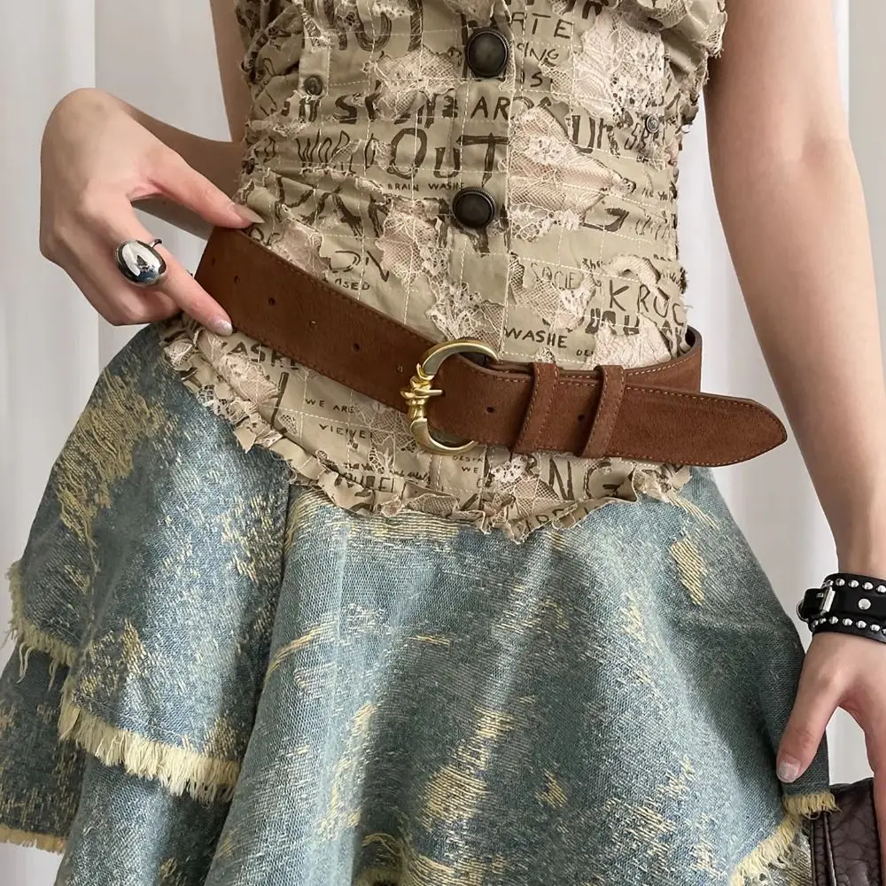Fashionable Vintage Women's Belt Y2k Gothic Wide Waist Belt Punk Heavy-Duty Dress Jeans Belt Spicy Girls
Fashionable Vintage Women's Belt Y2k Gothic Wide Waist Belt Punk Heavy-Duty Dress Jeans Belt Spicy Girls