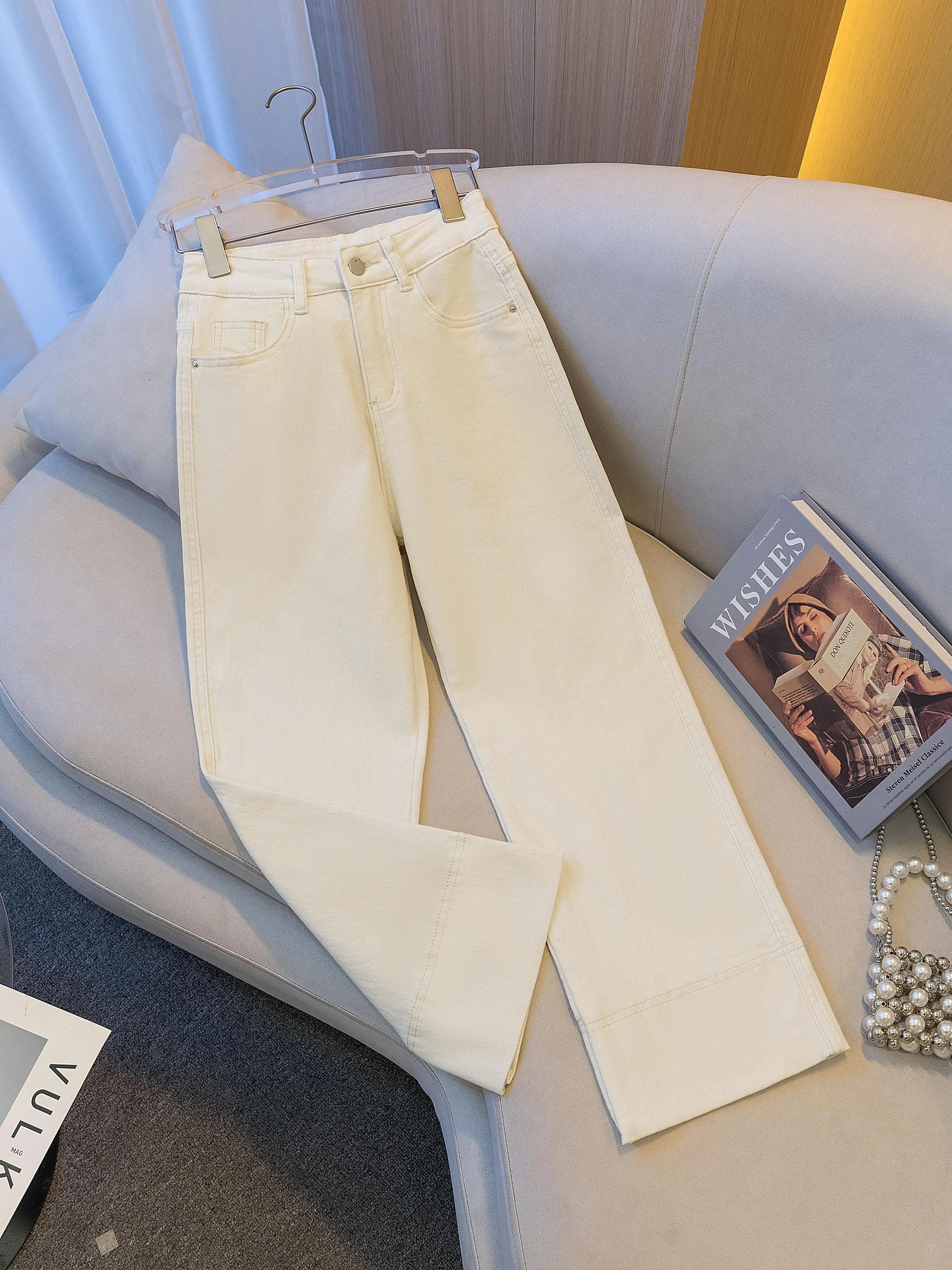 Khaki Wide Leg Jeans Women's Straight High Waist Slim Loose Casual Small Size Nine Point Pants Autumn Winter New Style
Khaki Wide Leg Jeans Women's Straight High Waist Slim Loose Casual Small Size Nine Point Pants Autumn Winter New Style