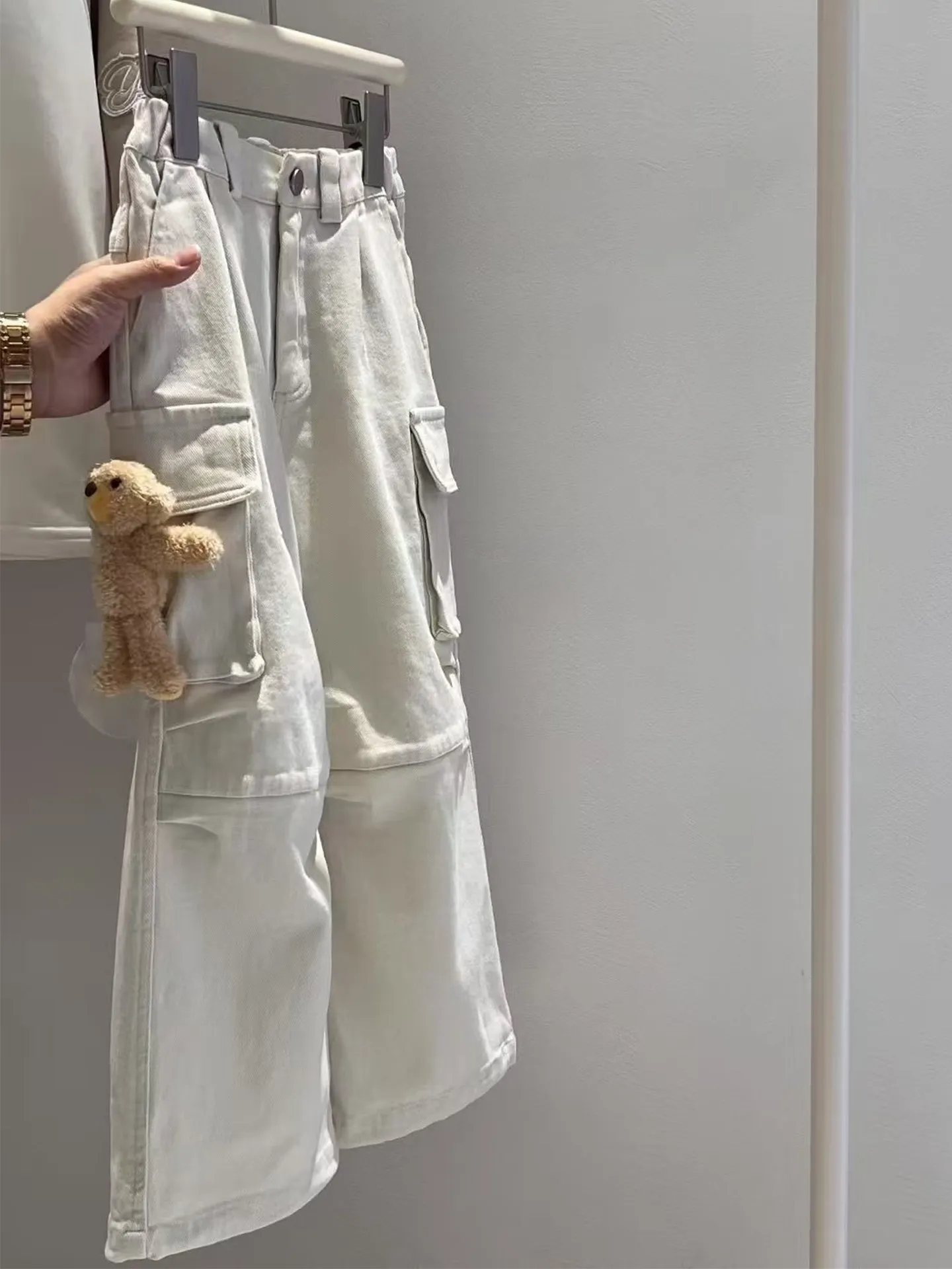 Girls Casual White Loose Fashionable Pants Children's Summer Wear Straight Leg Elastic Waist Long Trousers Trendy Workwear
Girls Casual White Loose Fashionable Pants Children's Summer Wear Straight Leg Elastic Waist Long Trousers Trendy Workwear