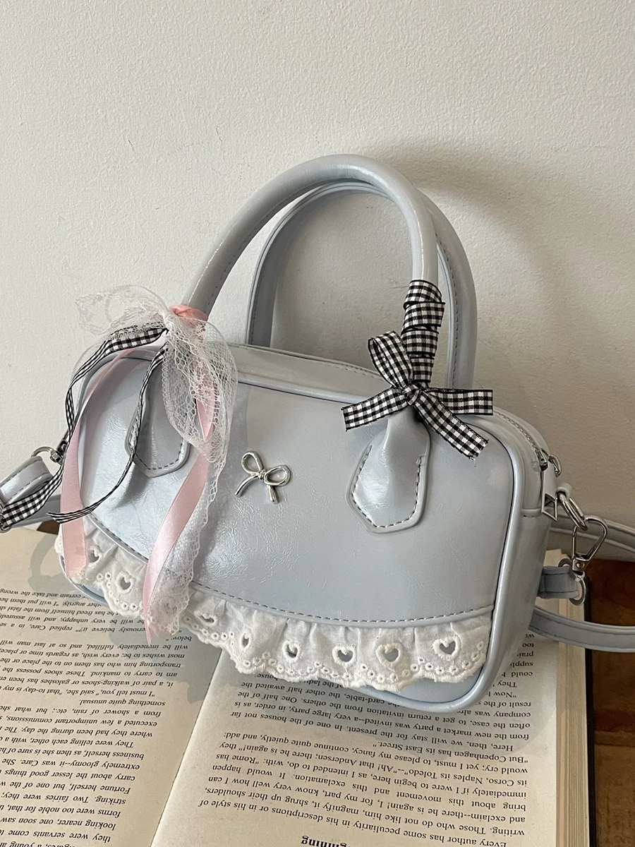French Sweet Lace Splicing Bow Messenger Bags for Women High-grade Fashion PU Leather Shoulder Pack 2025 Chic Dating Handbags
French Sweet Lace Splicing Bow Messenger Bags for Women High-grade Fashion PU Leather Shoulder Pack 2025 Chic Dating Handbags
