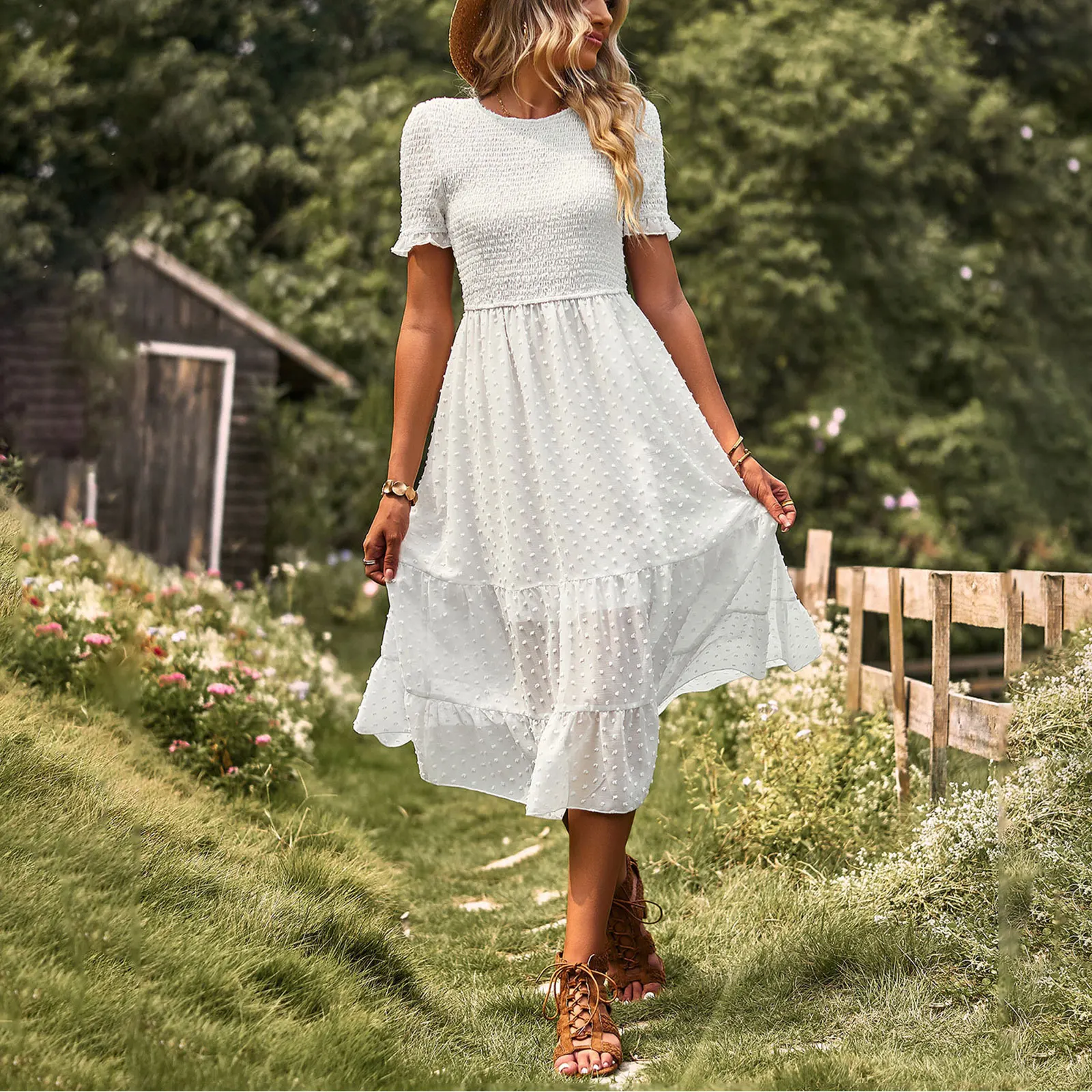 European and American Spring and Summer Fashionable Women's Dress With Large Hem Elegant Temperament Slim Fit Skirt
European and American Spring and Summer Fashionable Women's Dress With Large Hem Elegant Temperament Slim Fit Skirt