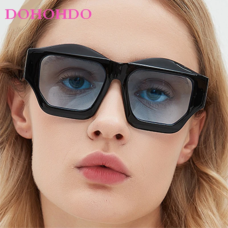 Vintage Big Frame Square Sunglasses For Women Men Fashion Classic Brand Designer Lady Outdoors Travel Driving Sun Glasses UV400
Vintage Big Frame Square Sunglasses For Women Men Fashion Classic Brand Designer Lady Outdoors Travel Driving Sun Glasses UV400