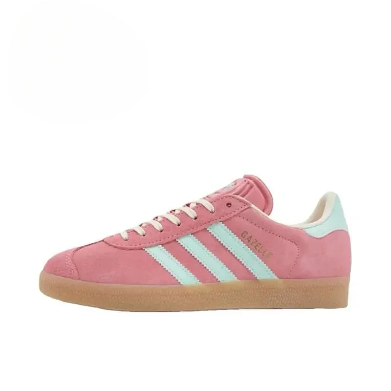 Adidas Gazelle домашние розовые, белые замшевые модные удобные мужские и женские туфли для доски, прогулочные кроссовки
Adidas Gazelle домашние розовые, белые замшевые модные удобные мужские и женские туфли для доски, прогулочные кроссовки