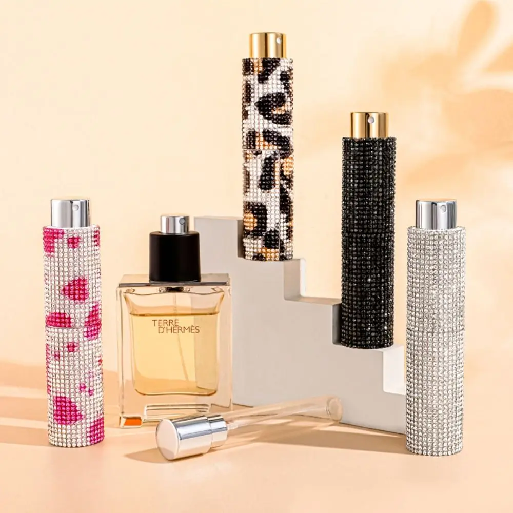 10ml Rhinestone Perfume Bottle Portable Spray Rotating Bottle Travel Empty Atomizer Essential Oil Spray Bottle
10ml Rhinestone Perfume Bottle Portable Spray Rotating Bottle Travel Empty Atomizer Essential Oil Spray Bottle