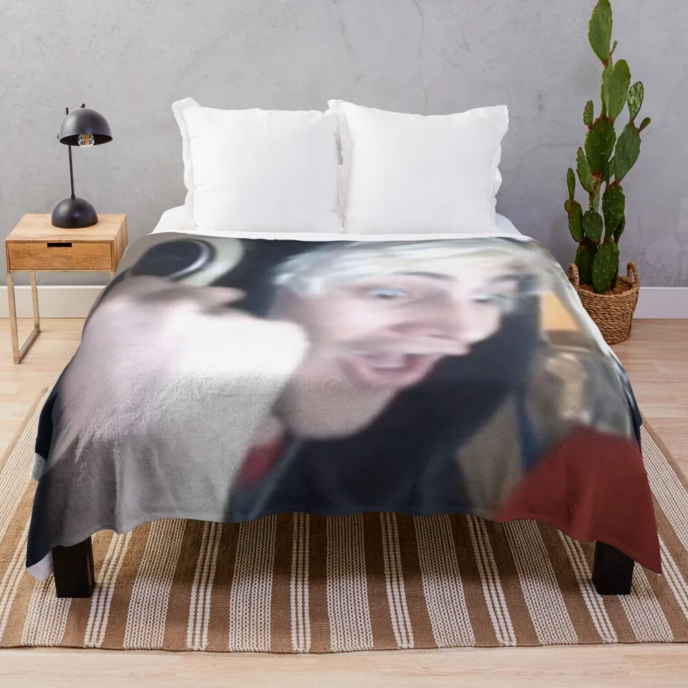 xQc POGchamp Throw Blanket Wrinkle Resistant Lightweight Blanket
xQc POGchamp Throw Blanket Wrinkle Resistant Lightweight Blanket