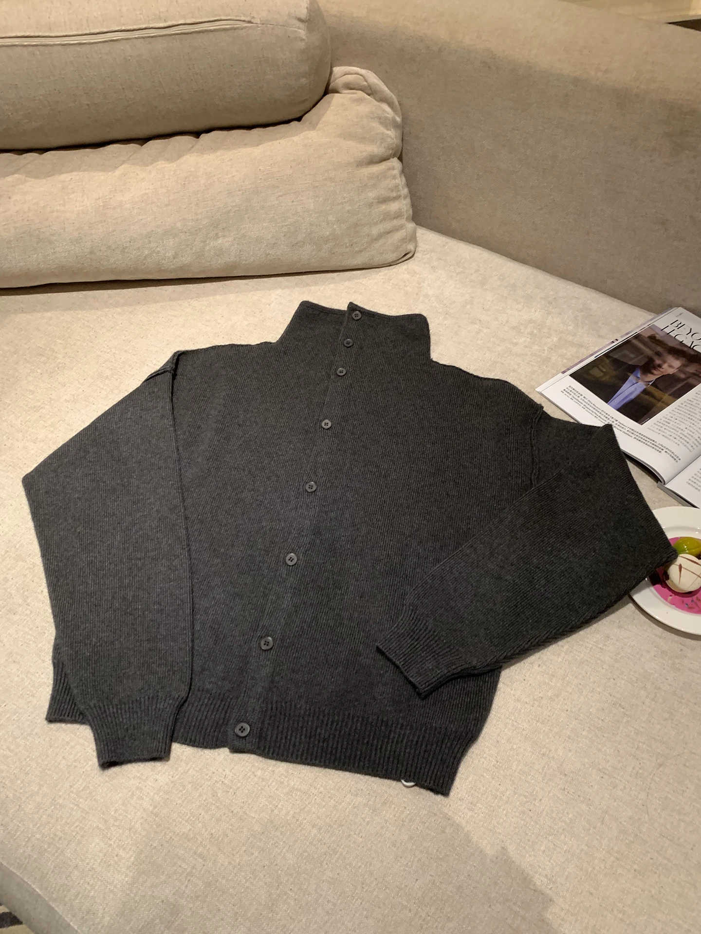 Loose Women's Knitted Sweater f High Collar Button up Cardigan Inner Wear Autumn Outerwear Soft Long Sve Casual Fit
Loose Women's Knitted Sweater f High Collar Button up Cardigan Inner Wear Autumn Outerwear Soft Long Sve Casual Fit