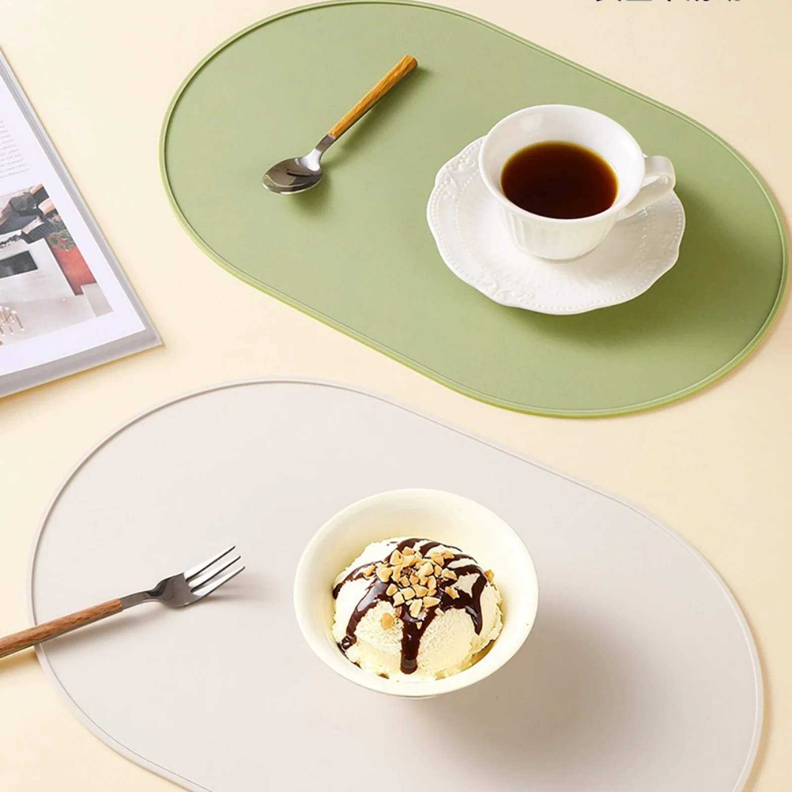 Silicone placemats, heat-resistant, reusable portable placemats, waterproof, stain-resistant and easy-to-clean silicone placemat
Silicone placemats, heat-resistant, reusable portable placemats, waterproof, stain-resistant and easy-to-clean silicone placemat