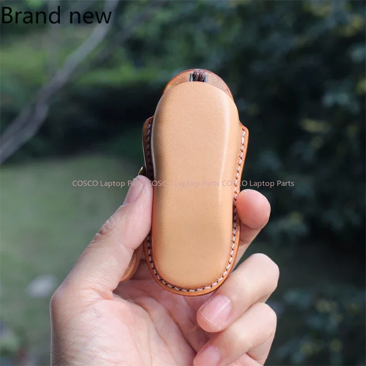Handmade Key Case for Porsche Cayenne Panamera Macan 911
Handmade Key Case for Porsche Cayenne Panamera Macan 911