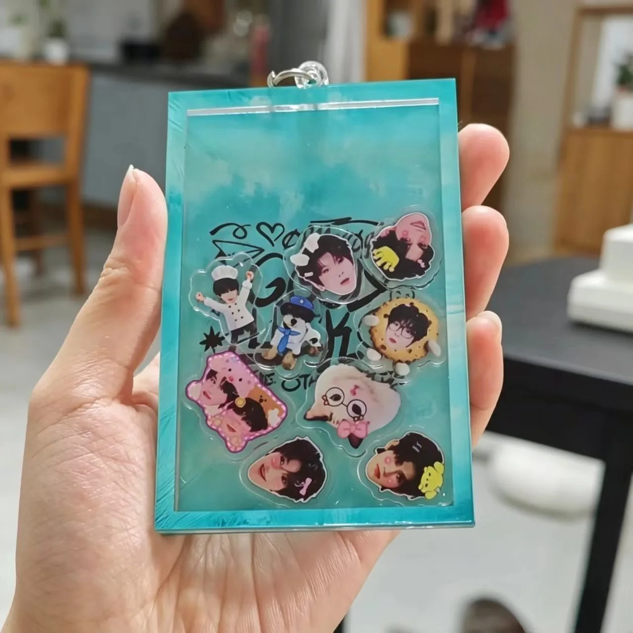 Yunyi Star River Star Bottle Shaking Le Yunqi Hao Yiran Surrounding Love Beans Supporting Cosplay Pendant Keychain
Yunyi Star River Star Bottle Shaking Le Yunqi Hao Yiran Surrounding Love Beans Supporting Cosplay Pendant Keychain
