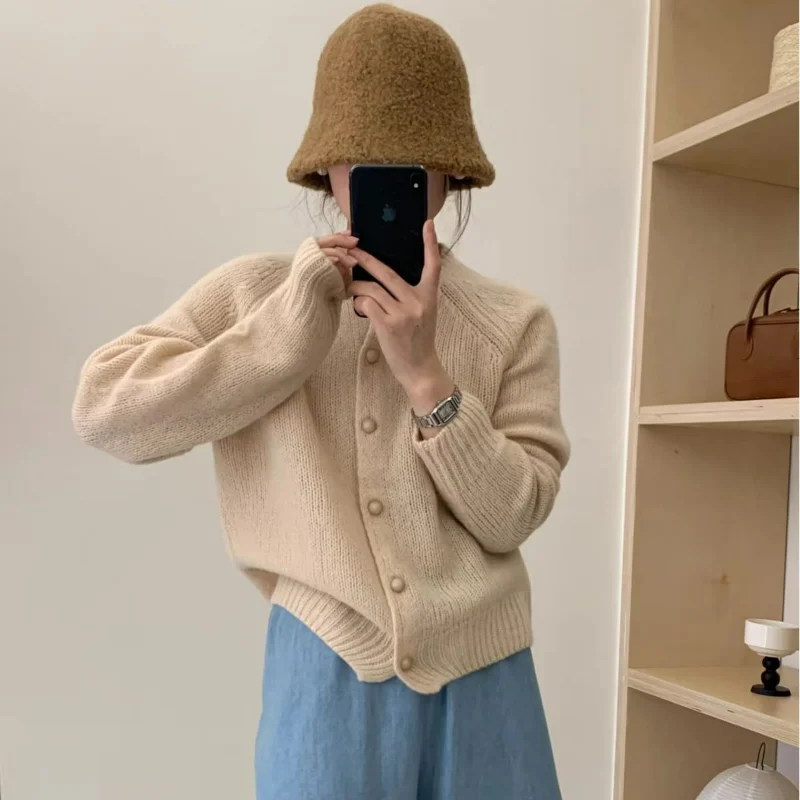 Autumn New Solid Color Wool Cardigans Sweaters Women Casual Knitted Jumpers Loose Slim Coats Korean Round Neck Clothing Female
Autumn New Solid Color Wool Cardigans Sweaters Women Casual Knitted Jumpers Loose Slim Coats Korean Round Neck Clothing Female