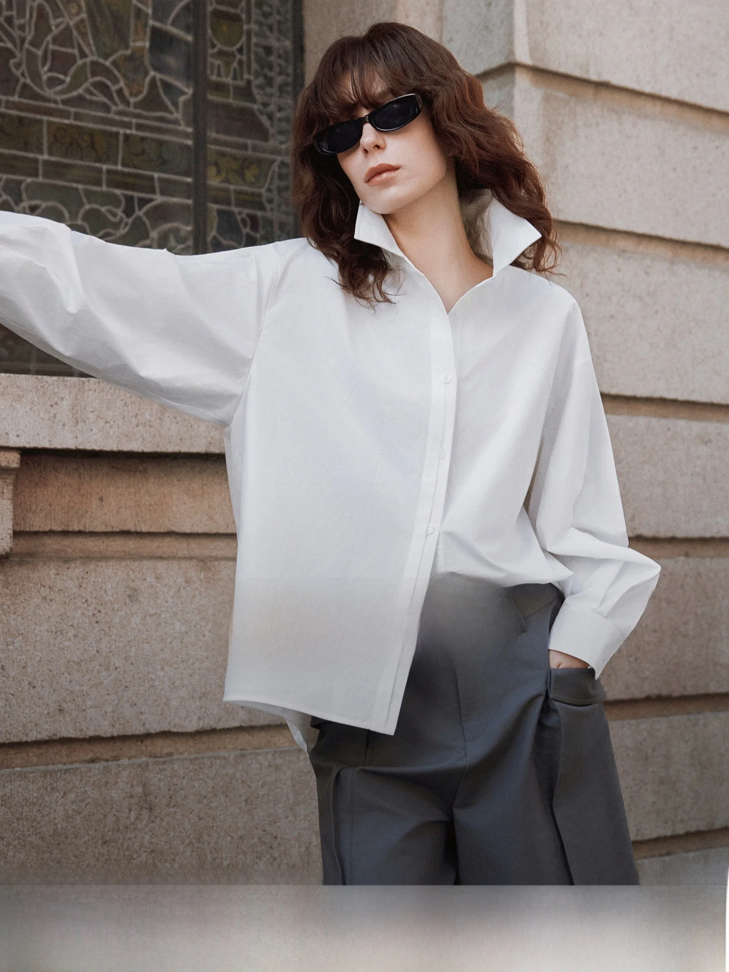 Elle White Pure Cotton Flip Collar Shirt Women's Autumn New Style Asymmetrical Fashion Unique Shirt Commute Simple Loose Fit
Elle White Pure Cotton Flip Collar Shirt Women's Autumn New Style Asymmetrical Fashion Unique Shirt Commute Simple Loose Fit