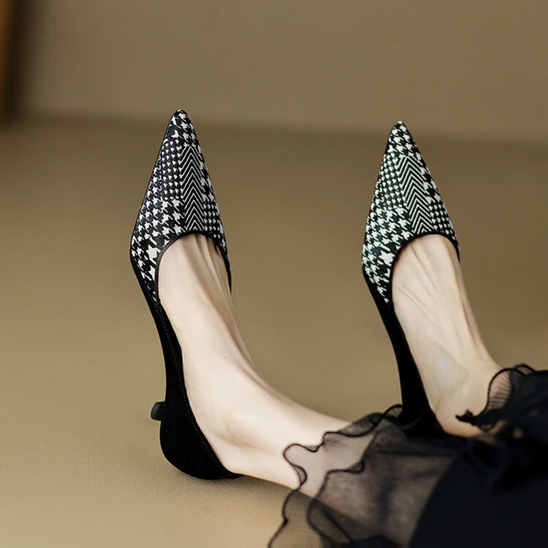 NEW Spring/Autumn Women Pumps Sheep Suede Leather Shoes for Women Pointed Toe Thin Heel Shoes Slip-on Lattice Black Party Shoes
NEW Spring/Autumn Women Pumps Sheep Suede Leather Shoes for Women Pointed Toe Thin Heel Shoes Slip-on Lattice Black Party Shoes