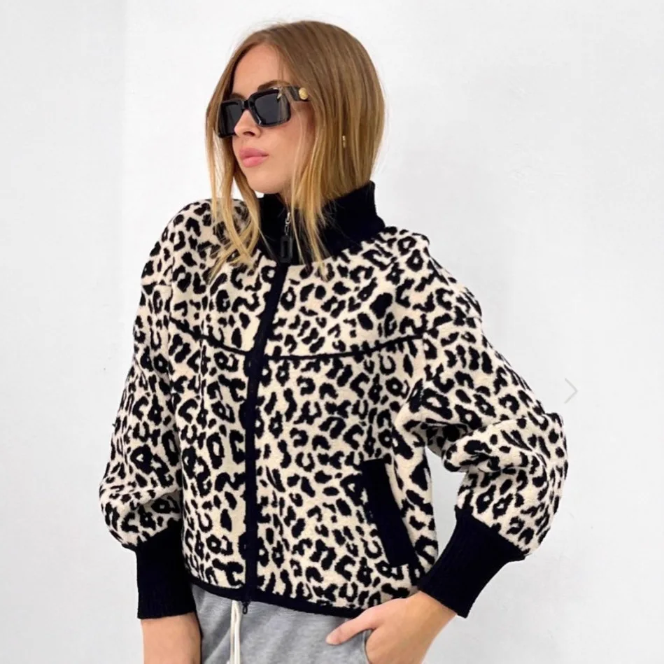 Leopard Print Jacket Women's Autumn and Winter 2025 New Foreign Looking Thin Small Light and Mature Winter Short Jacket
Leopard Print Jacket Women's Autumn and Winter 2025 New Foreign Looking Thin Small Light and Mature Winter Short Jacket