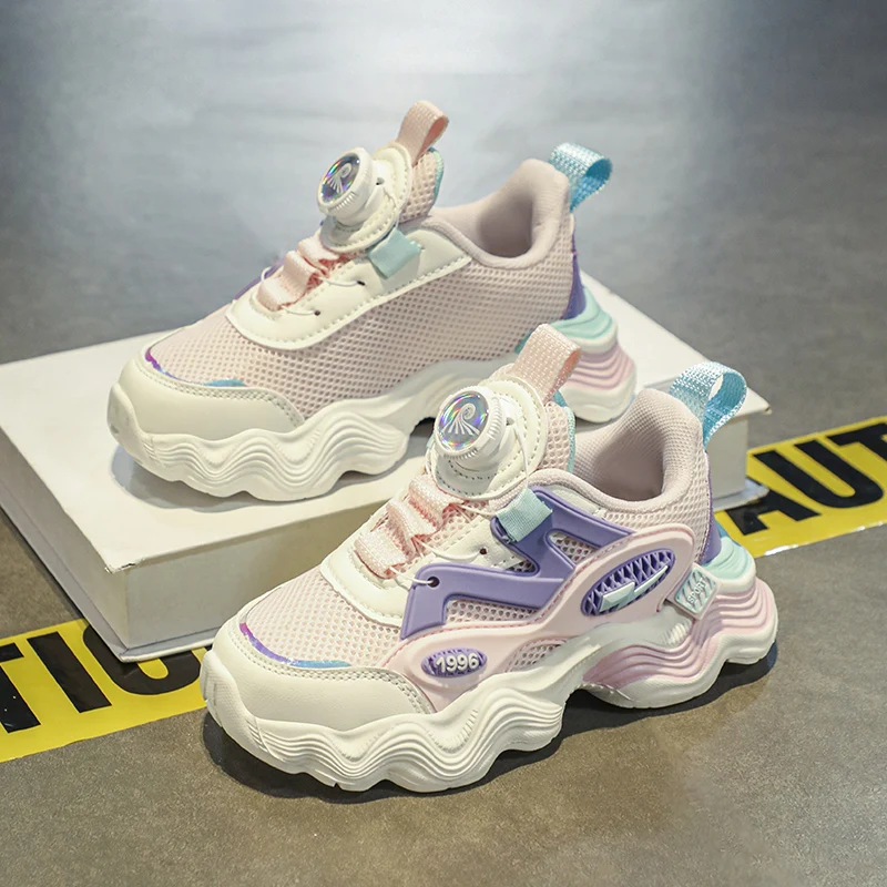 New mesh children's fashionable and versatile rotating buckle casual sports shoes
New mesh children's fashionable and versatile rotating buckle casual sports shoes