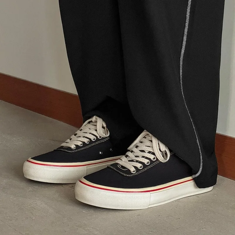 Retro Red Stripe Canvas Shoes for Men Platform Skate Sneakers Lace Up Soft Sole Casual Walking Flat Shoes Daily Street Footwear
Retro Red Stripe Canvas Shoes for Men Platform Skate Sneakers Lace Up Soft Sole Casual Walking Flat Shoes Daily Street Footwear